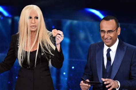 giù tubevirginia raffaele imita donatella versace san remo|Sanremo 2016: Virginia Raffaele imita Donatella Versace (VIDEO).